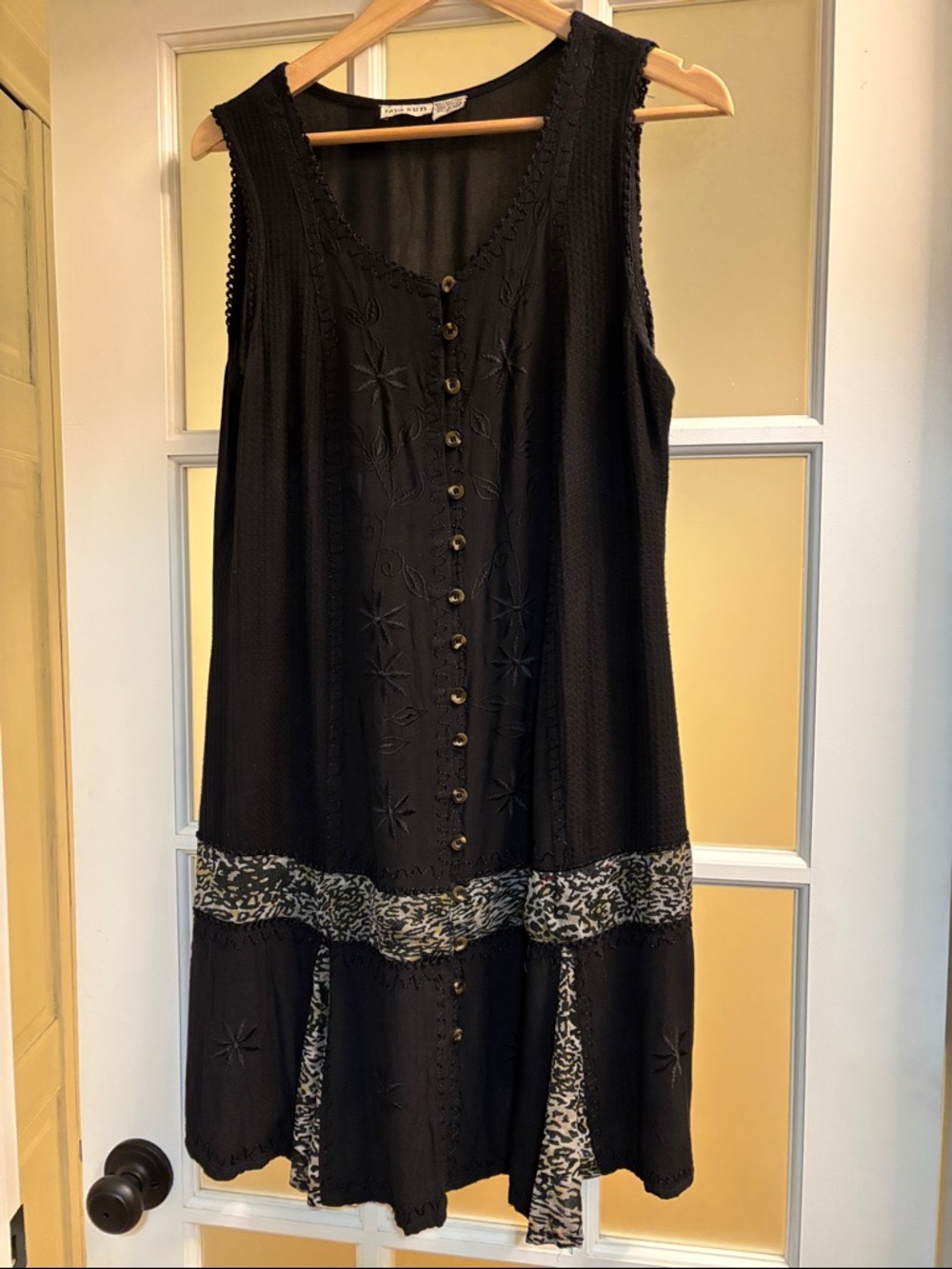 raya sun Black Sleeveless Midi Dress with Patterned Trim